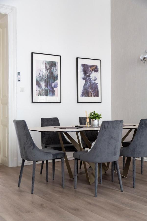 Exclusive Downtown Apartment In The Heart Of Budapest Eksteriør bilde