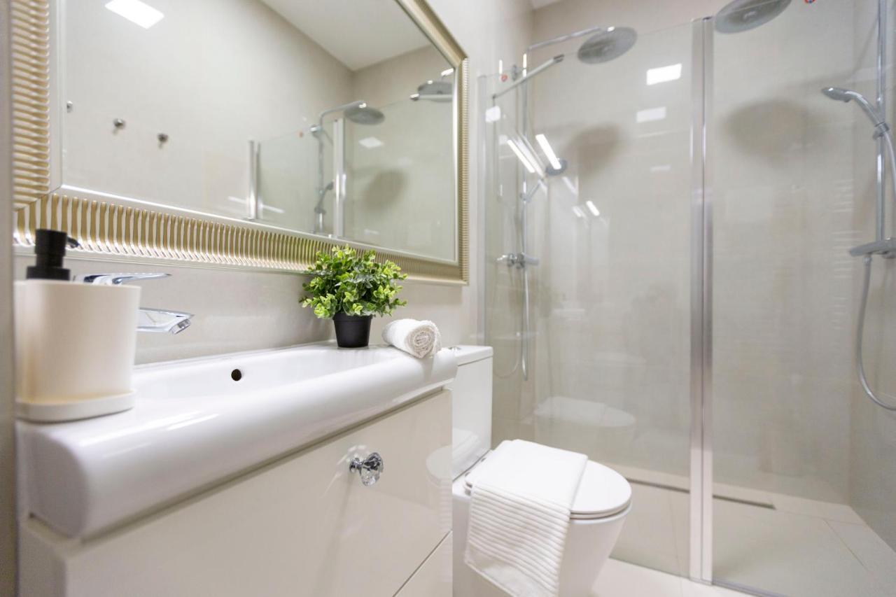 Exclusive Downtown Apartment In The Heart Of Budapest Eksteriør bilde