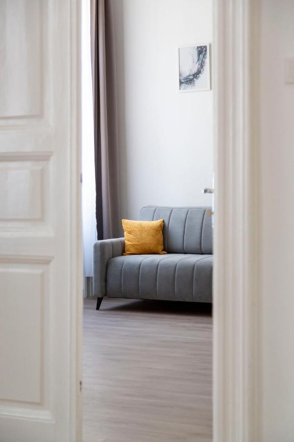 Exclusive Downtown Apartment In The Heart Of Budapest Eksteriør bilde